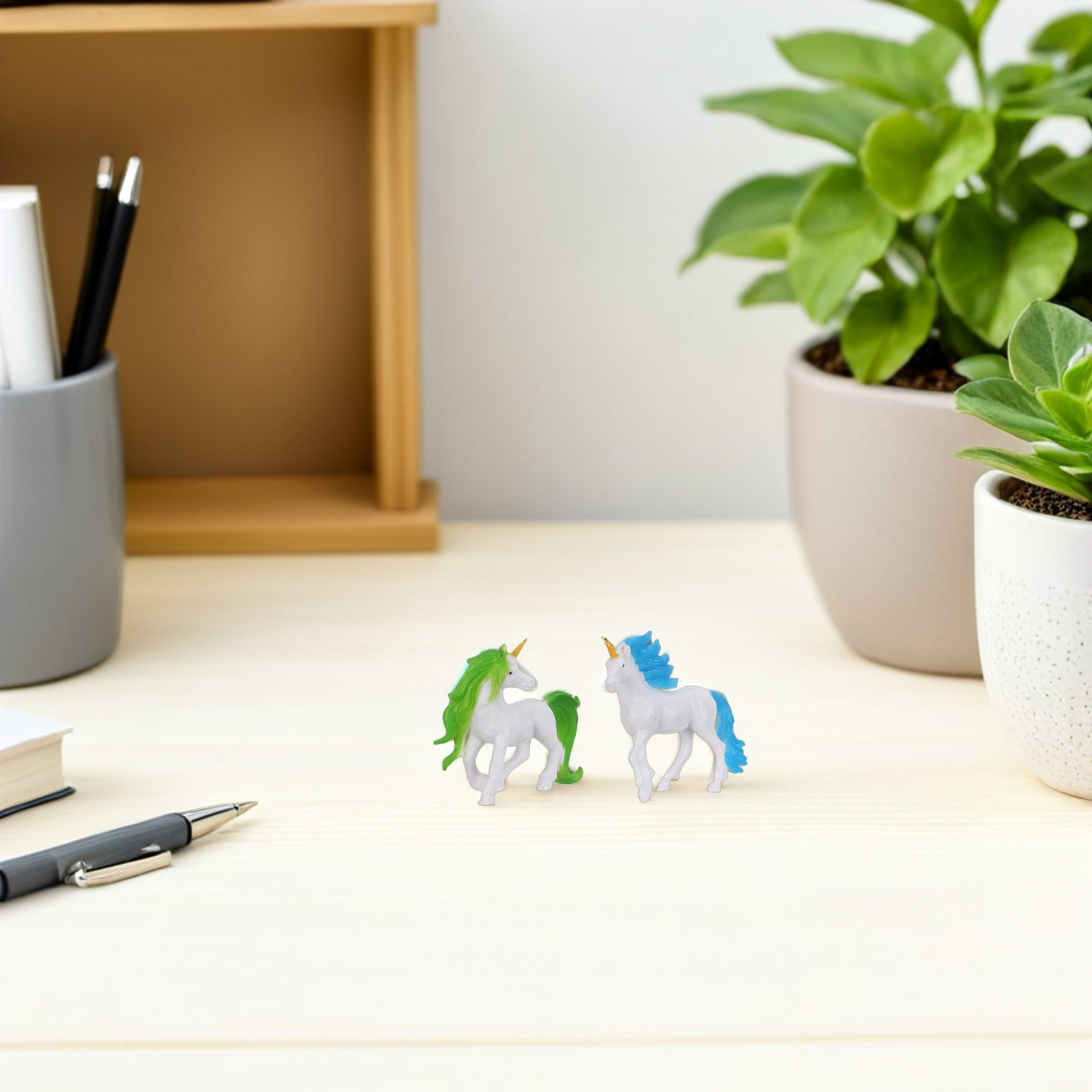 Kids Toys Horse - Chinesische Tierkreiszeichen Pferde-Figuren 4-teiliges Plastik-Lernspielzeug-Set für