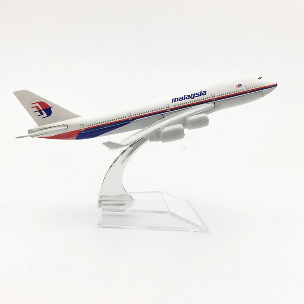 Flugzeug Boeing 747 im Maßstab – Kids Toys Malaysia Bewertung und Preis