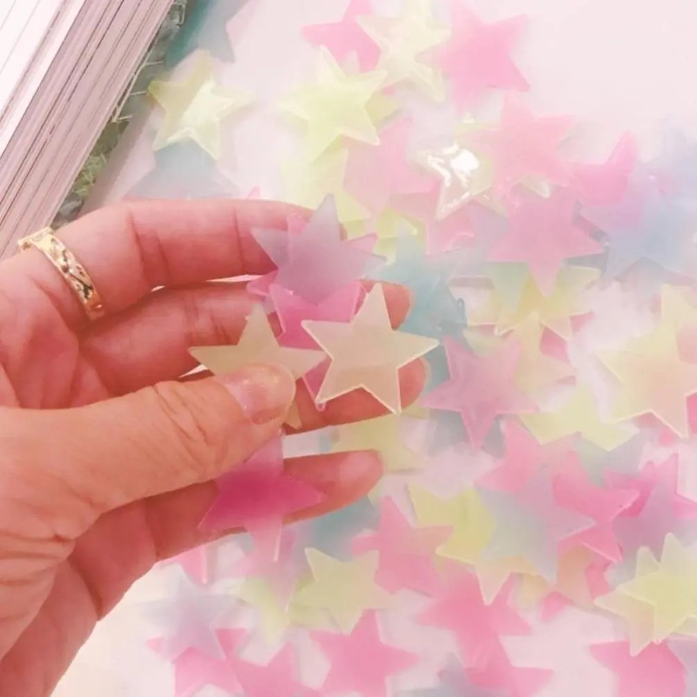 100 Stück bunte, im Dunkeln le – Glow In Dark Stars Bewertung und Preis